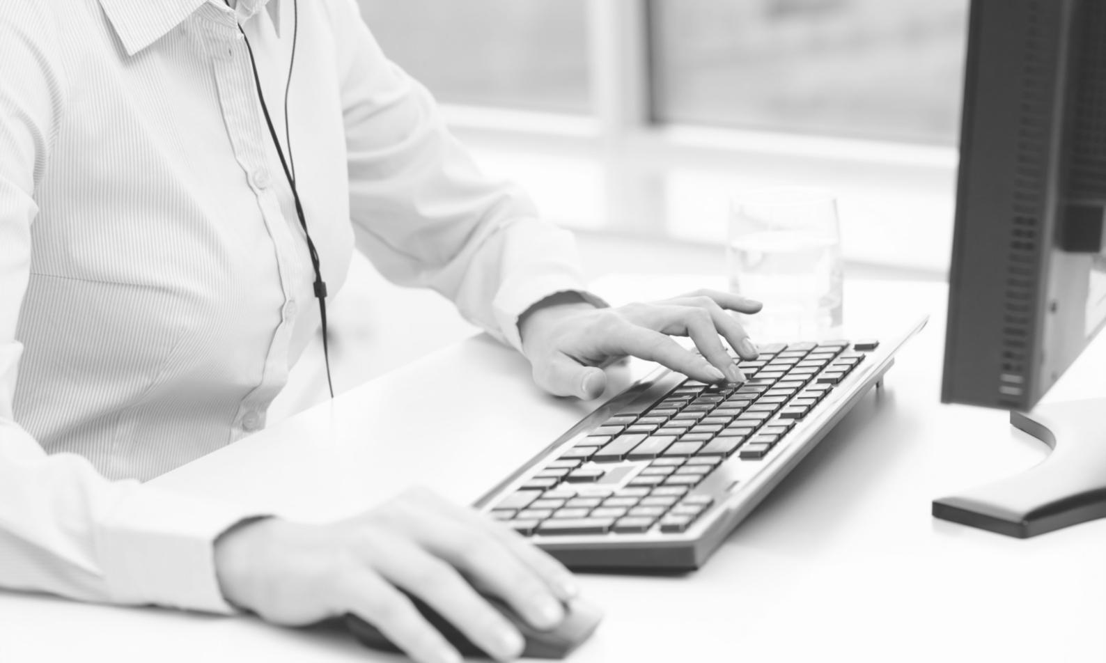 Groupe d'étudiants internationaux lors d'un atelier de formation financière